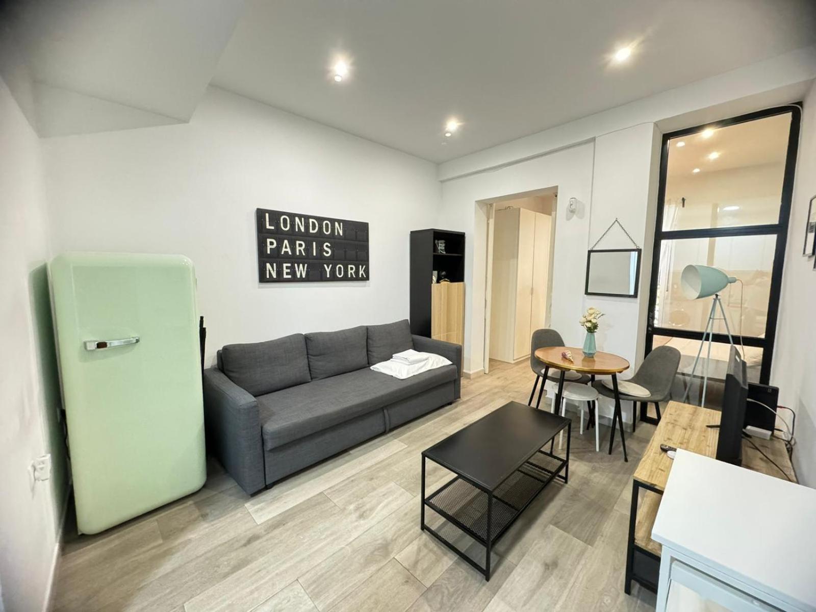 Dianthus House Apartament